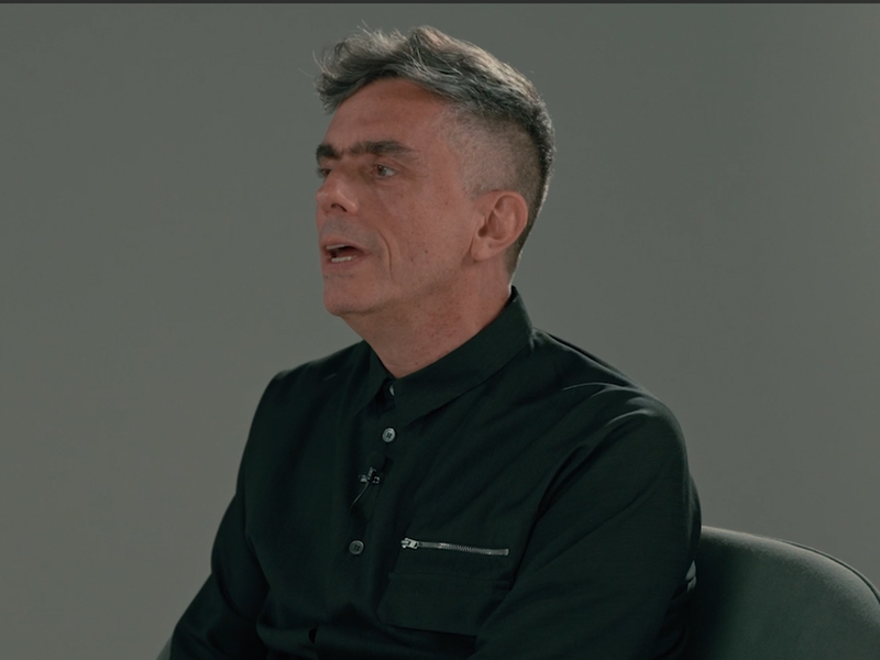 "Estamos ante la famosa búsqueda del encuadre perfecto", describe Carlos Pérez a Andy Fogwill.