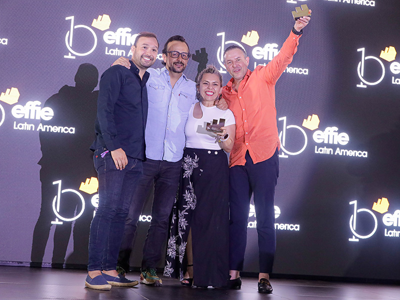 Los representantes de McCann WorldGroup en la ceremonia de Effie. 