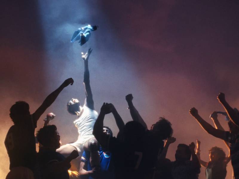 El comercial tuvo producción de Señor Z y dirección de Bacha Caravedo y Chinón Higashionna.