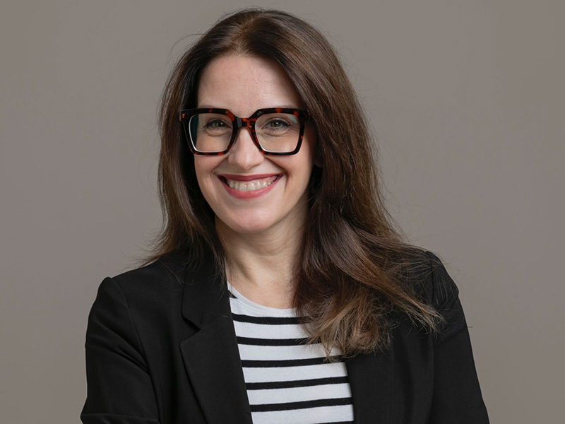 Ximena Díaz Alarcón: “En un contexto donde los límites entre lo real y lo generado son cada vez más borrosos, la marca vuelve a funcionar como ancla de sentido y confianza”.