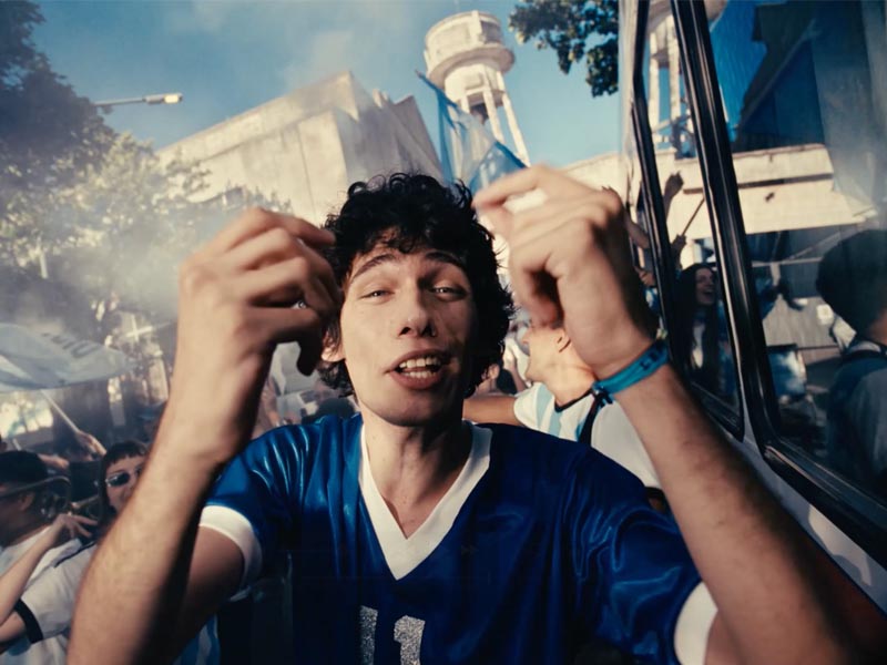 “¿Qué chances teníamos de ganar con un técnico debutante? Son algunas de las preguntas que se hacen en el spot.