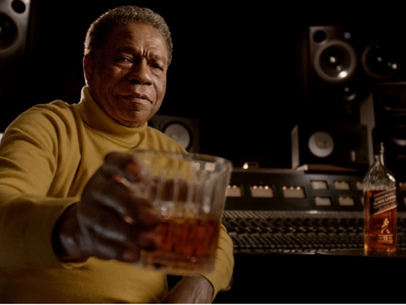 Como parte de la campaña, la marca también financió un documental sobre Paulinho da Costa, dirigido por Oscar Rodrigues Alves y producido por Alan Terpins.