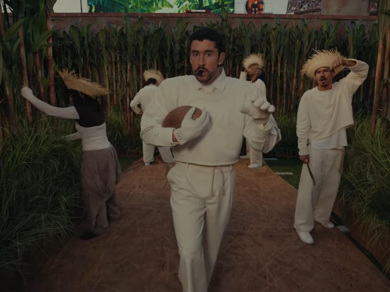 Bad Bunny es el primer artista latino solista en encabezar el show de medio tiempo más visto del planeta.