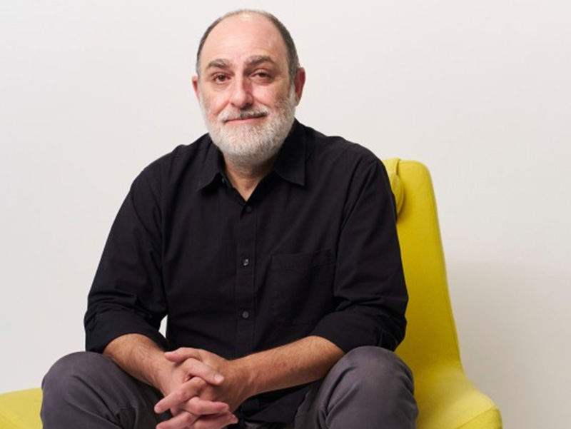 Un episodio para quienes trabajan con ideas y desean mantenerse relevantes en un mercado en constante transformación.