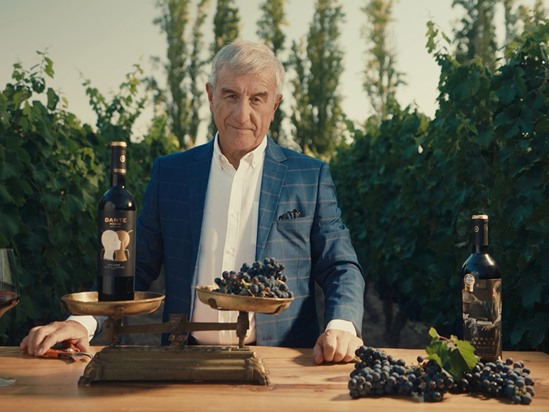 Los kilos de uvas recolectados durante la vendimia se convertirán en beneficios canjeables por vinos.