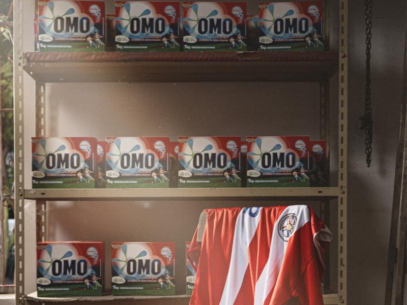 El spot utiliza la canción “Mis noches sin ti”, una de las guaranias más célebres de la historia del país.