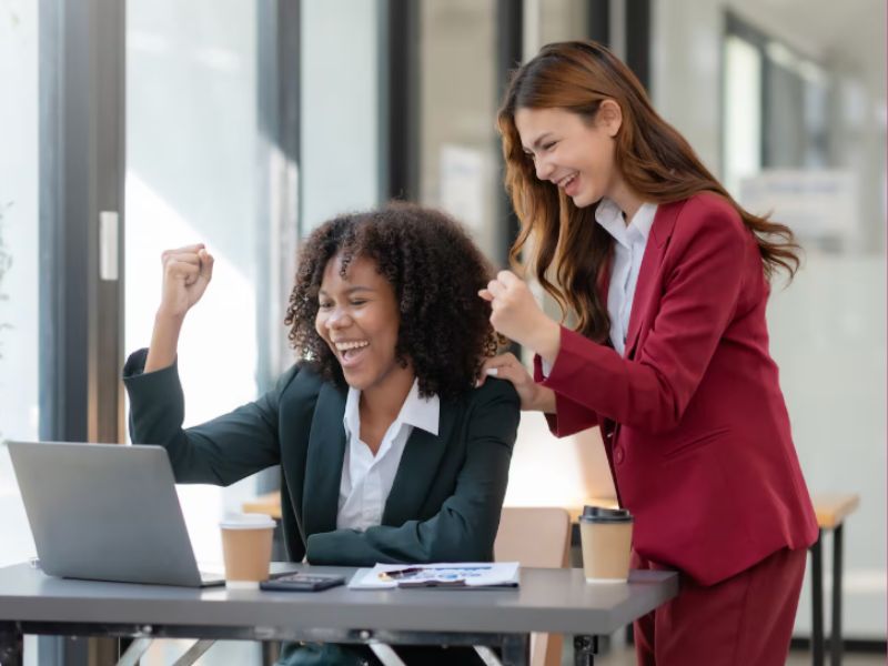 La distinción entre mentoría y patrocinio es un tema del que no se habla mucho en la industria publicitaria. (amnaj - stock.adobe.com)