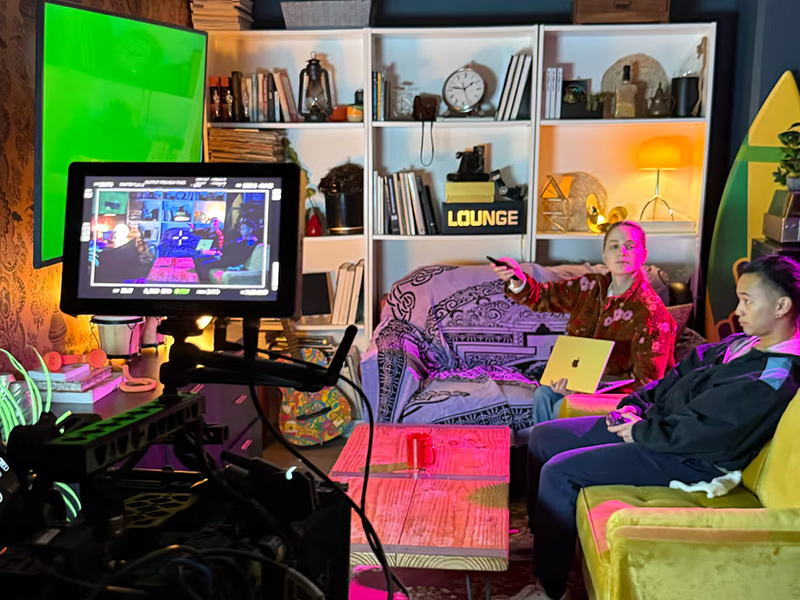 Magnet Media Productions, que aparece en la imagen, es una de las productoras que alquila espacio en las oficinas de la agencia Six+One. 