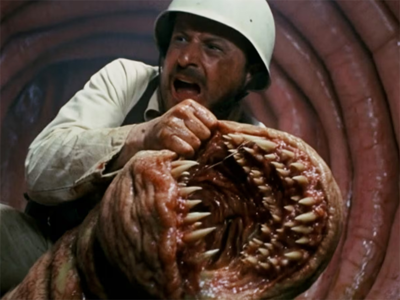 El anuncio de yogur probiótico de Ruth Bellotti y Alex Romans presenta una batalla épica entre bacterias buenas y malas. (Luma AI)