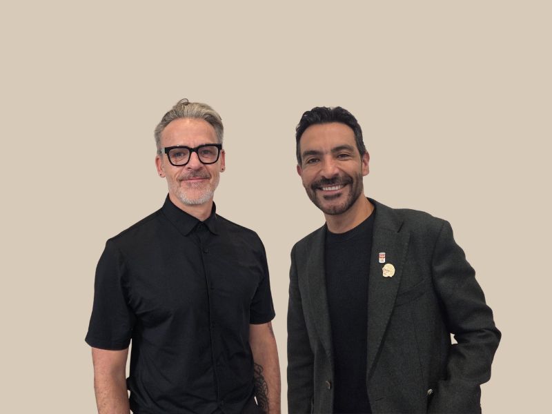 Juan David Franco, VP de estrategia TBWA Colombia, y Juan Carlos Chávez, VP de creatividad de TBWA Colombia. 