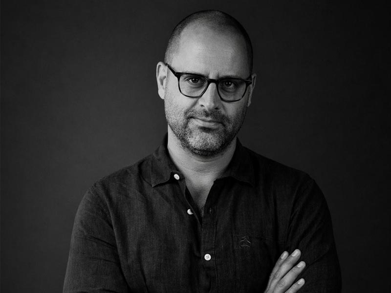 Hauri viene de trabajar en Multi, el estudio creativo que cofundó.