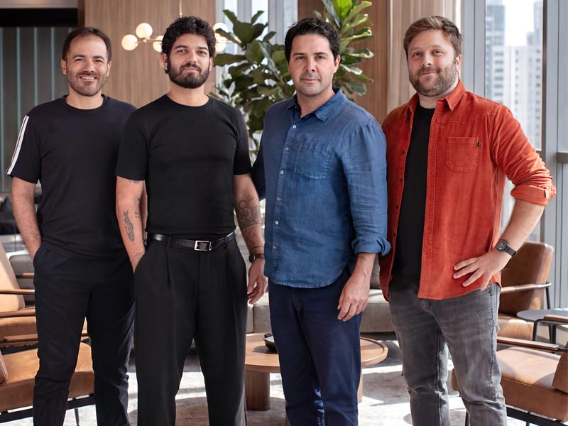 De izq. a der.: Danilo Paulino, Baepi Pinna, Eduardo Simon y Cacau Moraes.