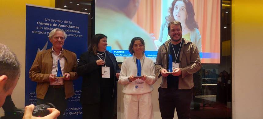 El platino, el premio mayor de la noche, fue para “Reencuentro”, de Mercado McCann y Anunciar para Banco Galicia. (Foto: Adlatina)