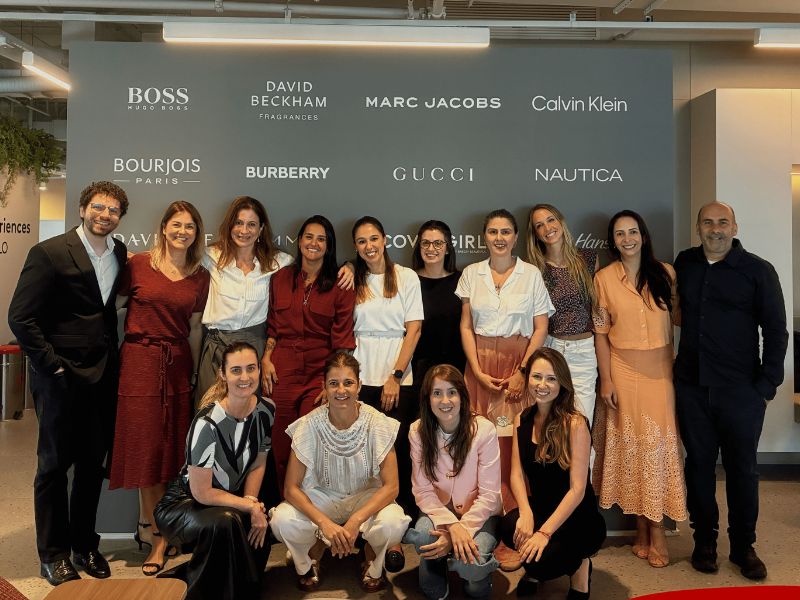 El equipo de Fbiz junto al de Coty. 