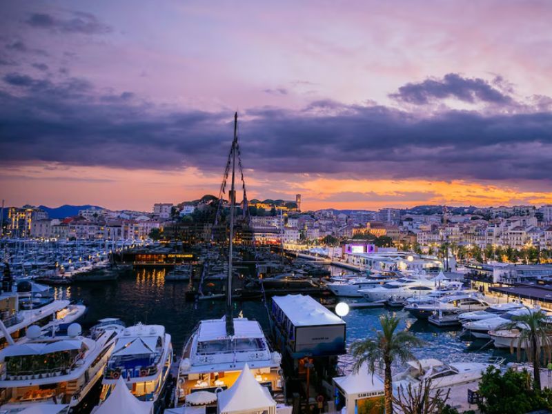 Cannes es mucho más divertido cuando no tienes que presentarte a gente que conoces desde hace años. (Thomas Niedermueller/Cannes Lions)