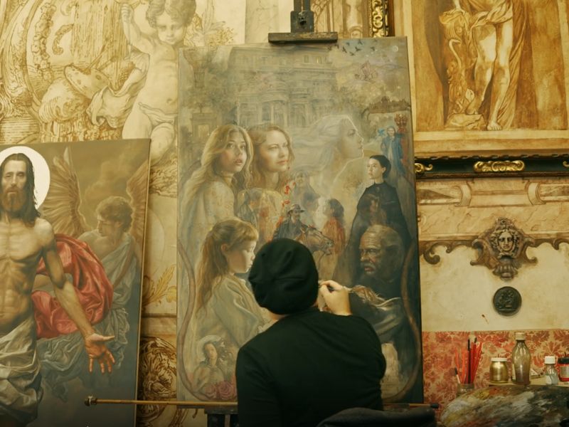 Ricardo Celma nació en 1975 y se formó en el Instituto Universitario Nacional de Arte (UNA). Su trayectoria incluye obras entregadas a figuras internacionales como el Papa Francisco.