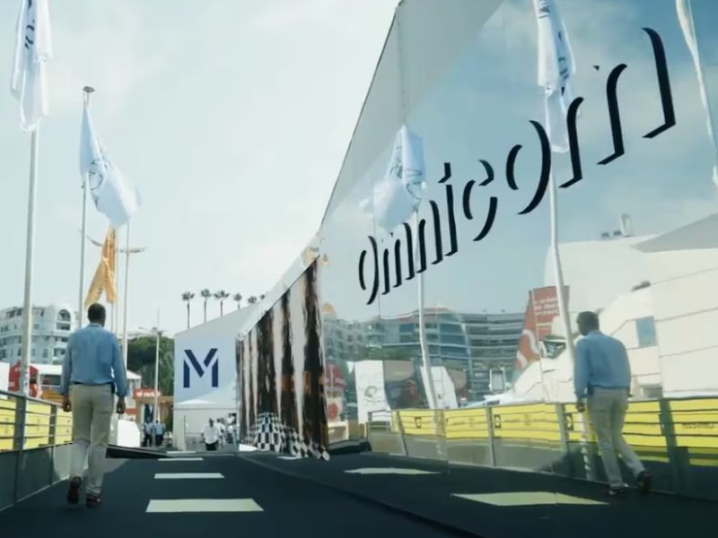 Mientras que WPP no participa y Publicis se mantiene relativamente discreta, Omnicom volverá a tener un espacio en la playa en Cannes este año. (Omnicom)