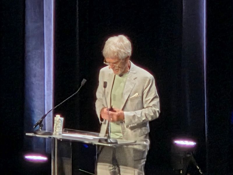 John Hegarty en el auditorio Debussy este jueves 25 de junio en Cannes. 