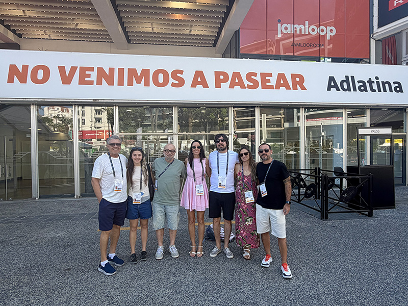 El equipo de Adlatina Group, que contó, un año más, con la colaboración de Jean Pierre.
