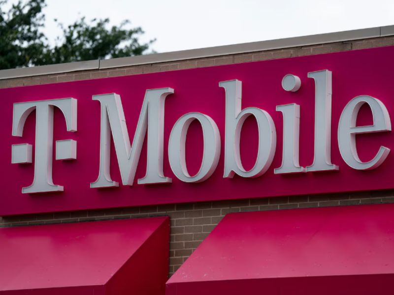 T-Mobile colabora con Panay Films, Monks y BarkleyOKRP en diversas áreas de su negocio. (Bloomberg)