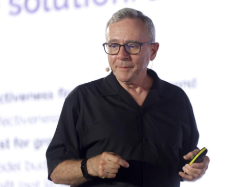 "Tener coherencia no significa decir lo mismo una y otra vez, sino que cada cosa que hagas sume a un todo", afirmó Les Binet, autor, consultor y profesor universitario. 