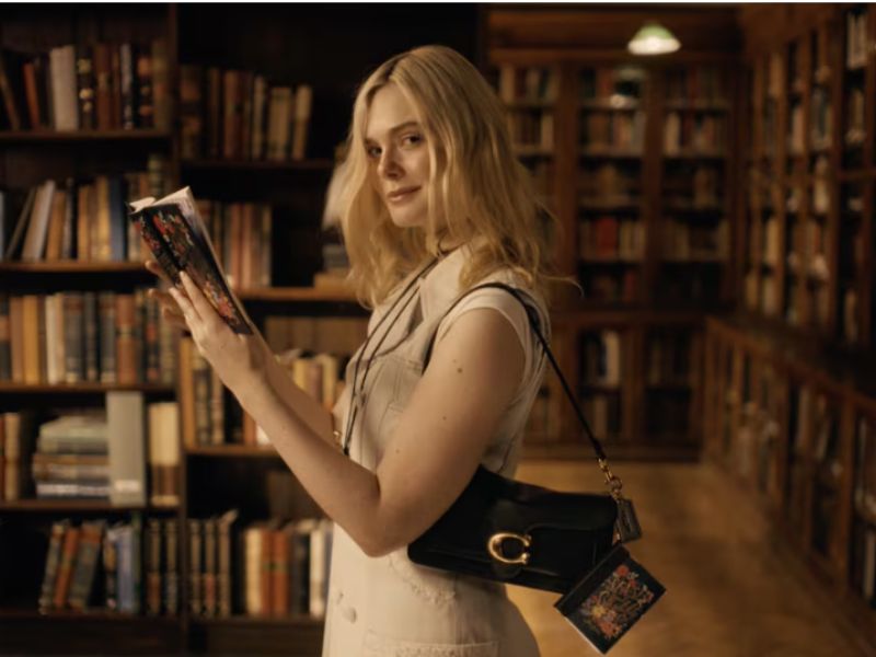 Elle Fanning protagoniza un anuncio de Coach. (Coach)