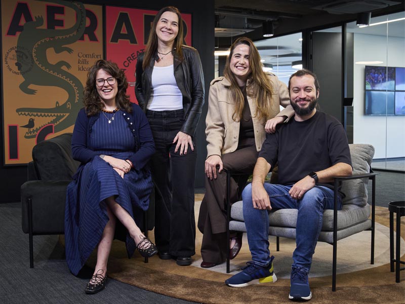 Fernanda Vellutini, Carol Espósito, Isis Baptista y Víctor Berto (Foto: Rodrigo Pirim).