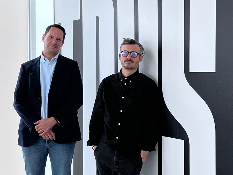 Tomás Almuna, CCO de The Plan, y Sebastien Leroux, CEO de la agencia.