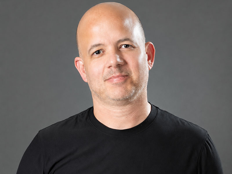Rosario: “Creemos en ideas que no nacen para llenar espacios publicitarios, sino para meterse en la cultura, provocar conversación y ocupar un lugar real en la vida de la gente”.