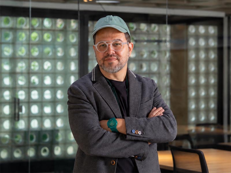 Elman: “La tecnología acelera la exploración, pero el criterio sigue siendo profundamente humano”.