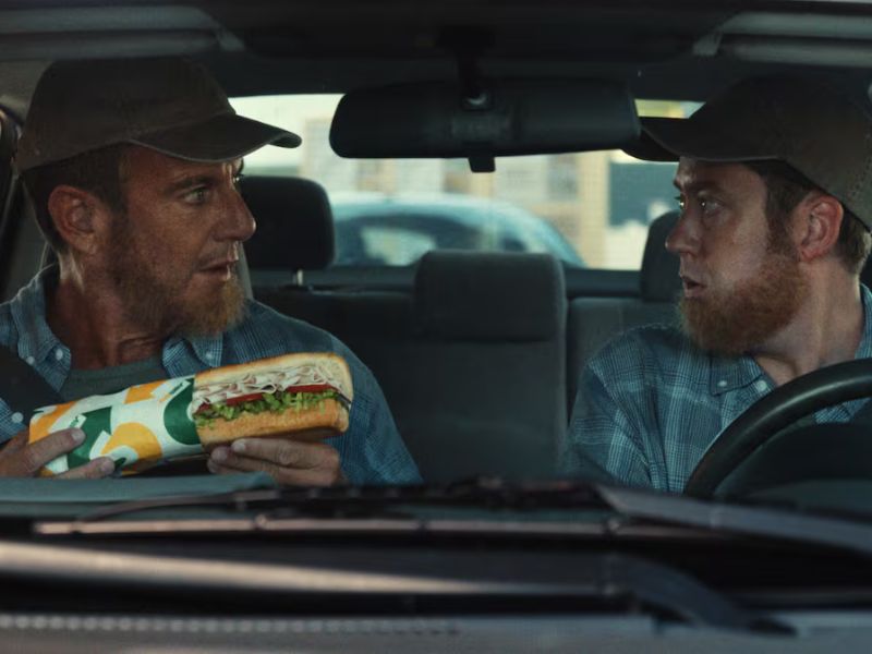 En la campaña cómica de Martin, Arnett da vida a la voz interior de las personas que saben que deberían comer mejor. (Subway) 