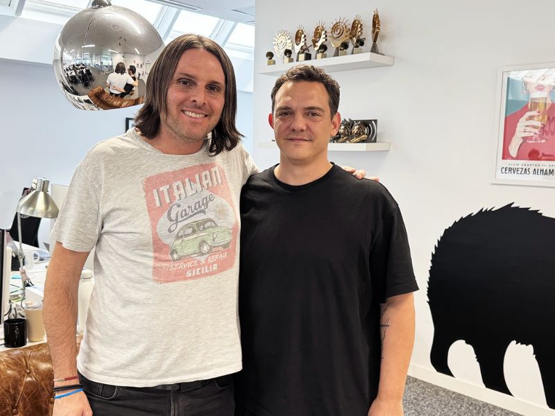 De esta manera, se incorpora al equipo creativo liderado por Beto Nahmad, con quien trabajará en el desarrollo de proyectos para los clientes de la agencia.