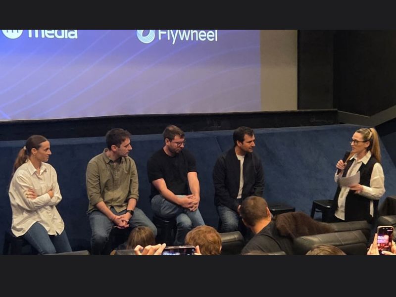 El evento de presentación de Flywheel concluyó con un panel de retailers que aconsejó: “alinear el RM con objetivos de negocio, romper los silos entre equipos, incorporar referentes transversales, dejar de pensar únicamente en conversión y desarrollar nuevas capacidades y habilidades tecnológicas para acompañar la evolución del ecosistema”. 