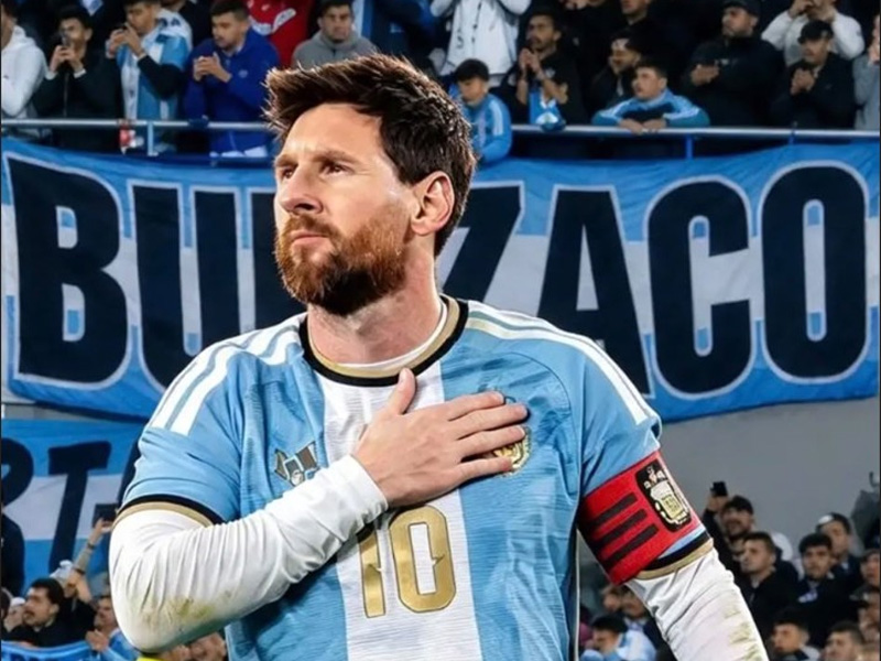 Messi en su despedida. Nos hizo mejores, incluso a los creativos para estar a su altura.