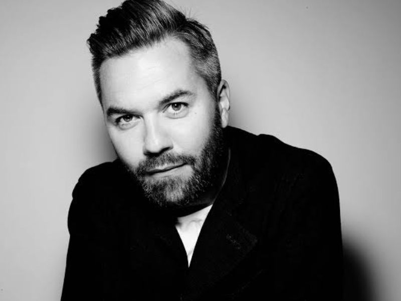 "D&AD me ha formado a mí y a muchas de las personas que admiro, por lo que recibir la invitación para ser presidente es un verdadero honor. La creatividad es una de las fuerzas más poderosas del mundo. Construye marcas, negocios y cultura". 