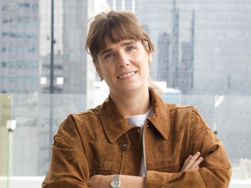 Licenciada en publicidad y relaciones públicas por la Universidad Europea de Madrid, Patricia Cavada ha completado programas ejecutivos en design thinking en Miami Ad School y en liderazgo en la Tiger Academy de TBWA, en Nueva York y Toronto.
